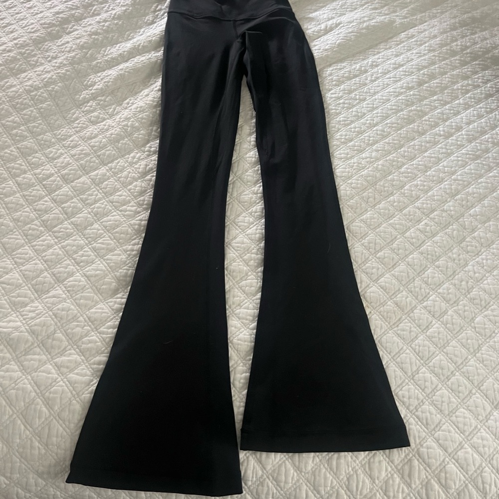 Size 2 Lulu lemon align mini flare! Never worn!